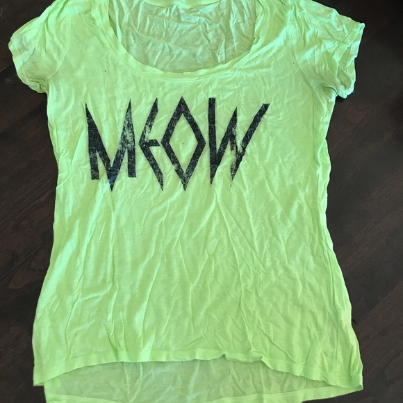 Shirts - Picture 3 of 5